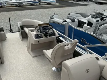 2024 Tahoe Pontoon Boats SLT Quad Lounge - 21 FT