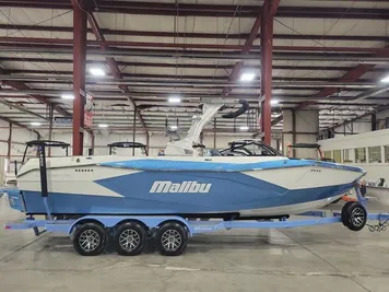 2024 Malibu 26 LSV