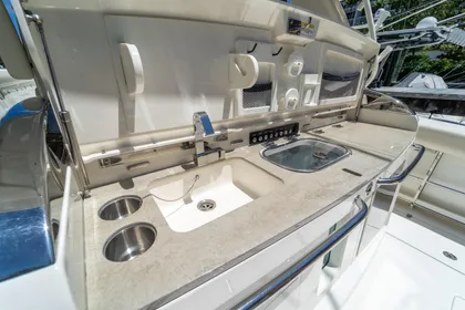 2017 Boston Whaler 420 Outrage