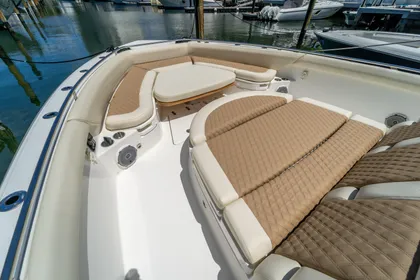 2017 Boston Whaler 420 Outrage