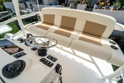 2017 Boston Whaler 420 Outrage