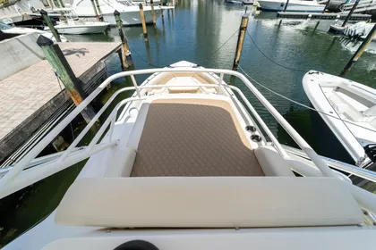 2017 Boston Whaler 420 Outrage