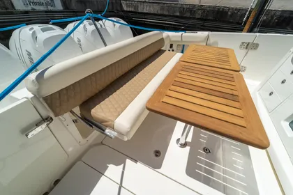 2017 Boston Whaler 420 Outrage