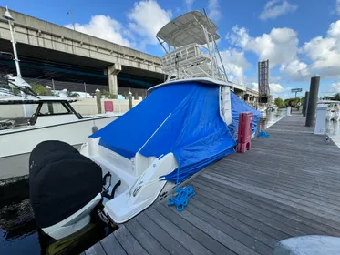 2017 Boston Whaler 420 Outrage