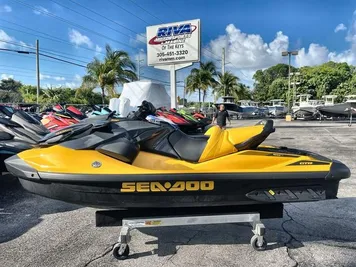 2023 Sea-Doo Waverunner GTR™ 230 BRP Premium Audio Ibr