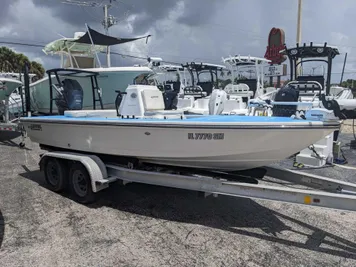 2019 Hewes Redfisher 16