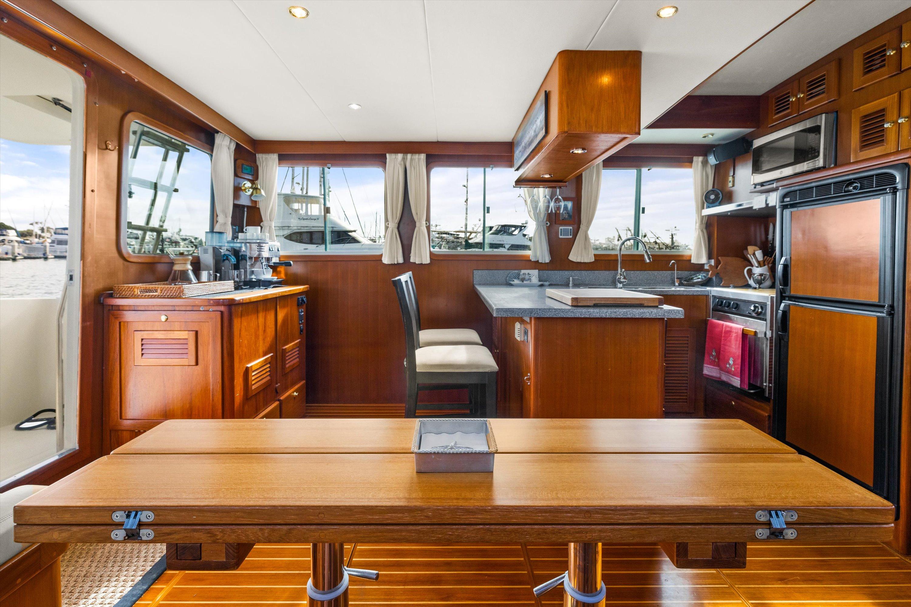 2008 North Pacific 43 Pilothouse
