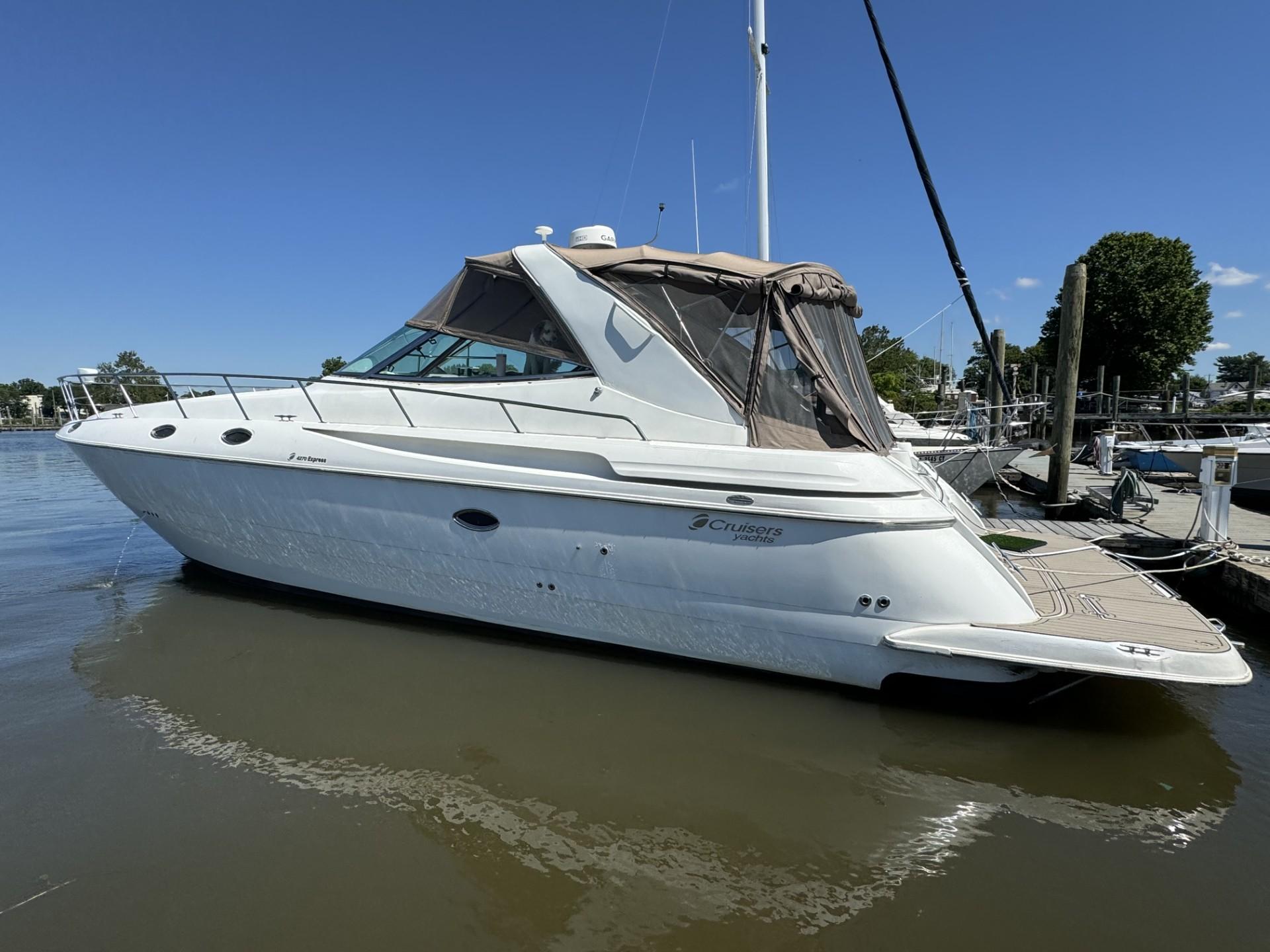 驚きの値段での商品をすべて 2001-cruisers-yachts-4270- 洋楽