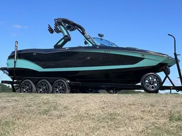 2024 MasterCraft X24