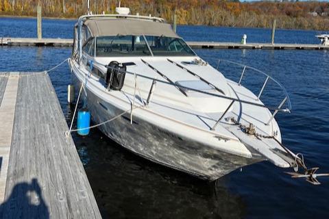 1985 Sea Ray WEEKENDER 30