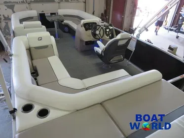 2024 Princecraft Vectra 21 Cruise Lounge Pontoon & Mercury 4-Stroke