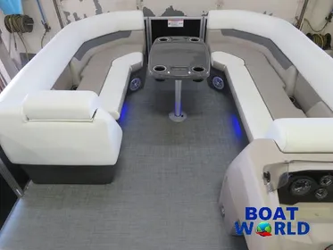 2024 Princecraft Vectra 21 Cruise Lounge Pontoon & Mercury 4-Stroke