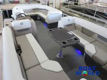 2024 Princecraft Vectra 21 Cruise Lounge Pontoon & Mercury 4-Stroke