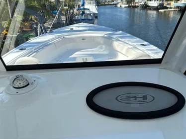 2022 Sea Hunt Ultra 305 SE