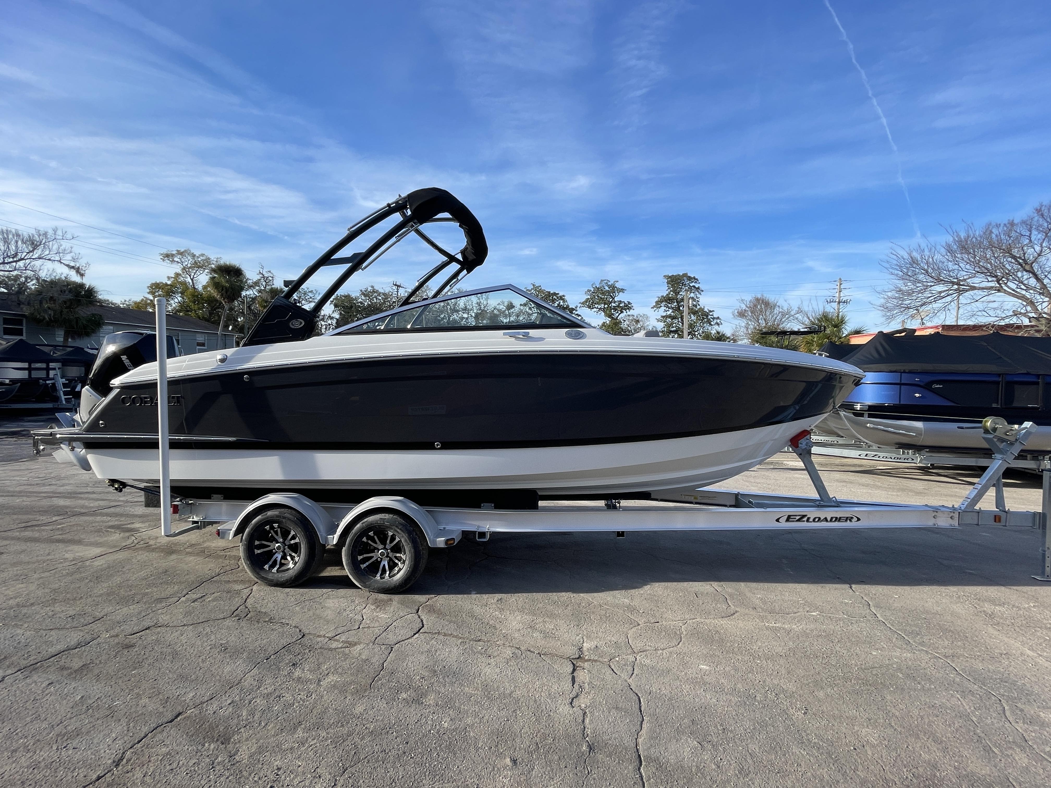 2023 Cobalt R4 Outboard 24' in Daytona Beach Florida