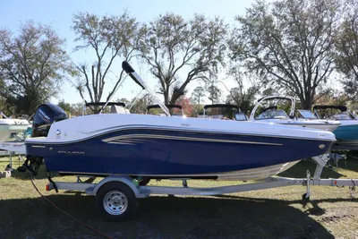 2022 Bayliner DX2000