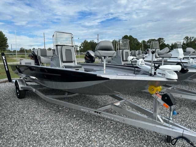 New 2024 Xpress H20B 36874 Salem Boat Trader   9024352 20230902092258015 1 XLARGE 