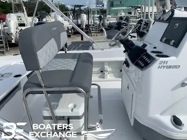 2024 NauticStar 211 Hybrid