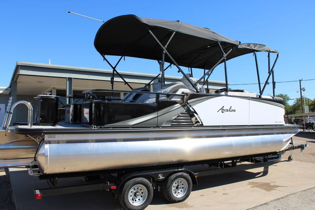 2023 Avalon LSZ Rear Lounger 24 FT