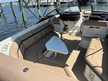 2017 Sea Ray 280 SLX