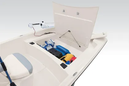 Mako Pro Skiff 17 CC