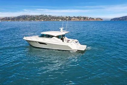 2018 Tiara Yachts C44 Coupe