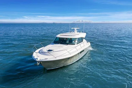 2018 Tiara Yachts C44 Coupe