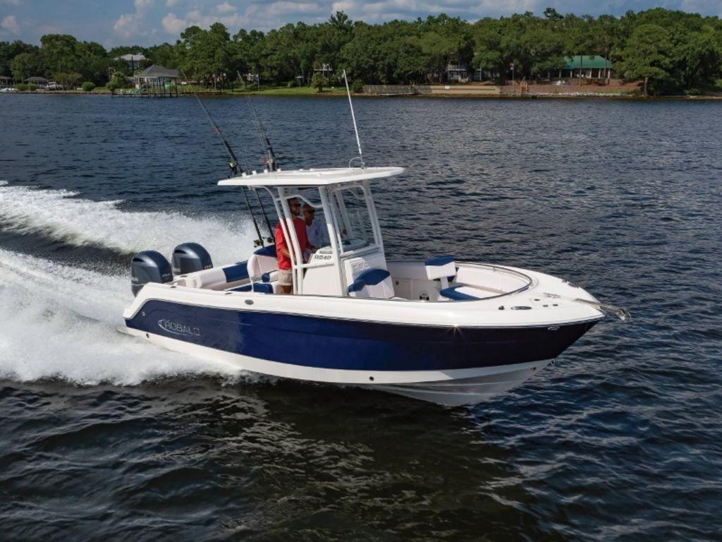 New 2022 Robalo R242, 04106 South Portland - Boat Trader