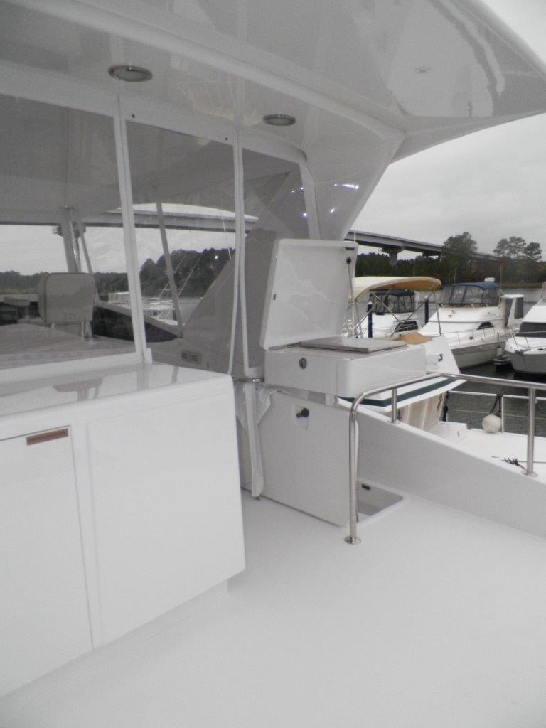 Flybridge Aft Deck Refrigerator and Grill