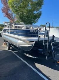 Bentley Pontoons boats for sale in Tennessee by dealer - Boat Trader