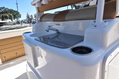 2023 NauticStar 251 Hybrid