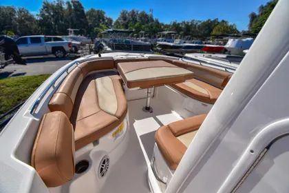 2023 NauticStar 251 Hybrid