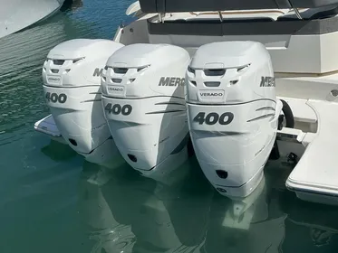 2020 Tiara Yachts 38 LS