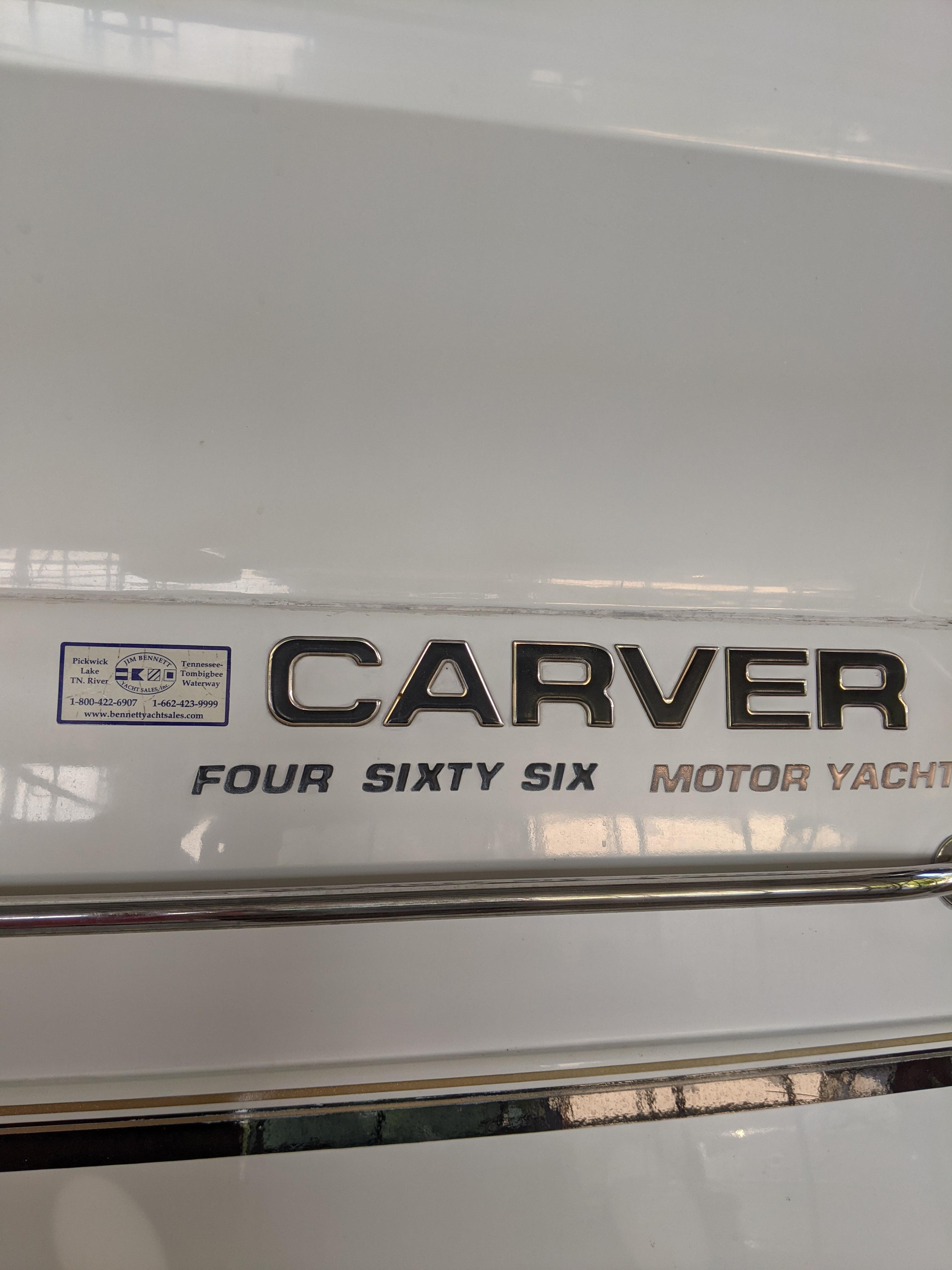2001 Carver 466 Motor Yacht