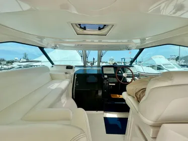 2008 Tiara Yachts 3500 Sovran