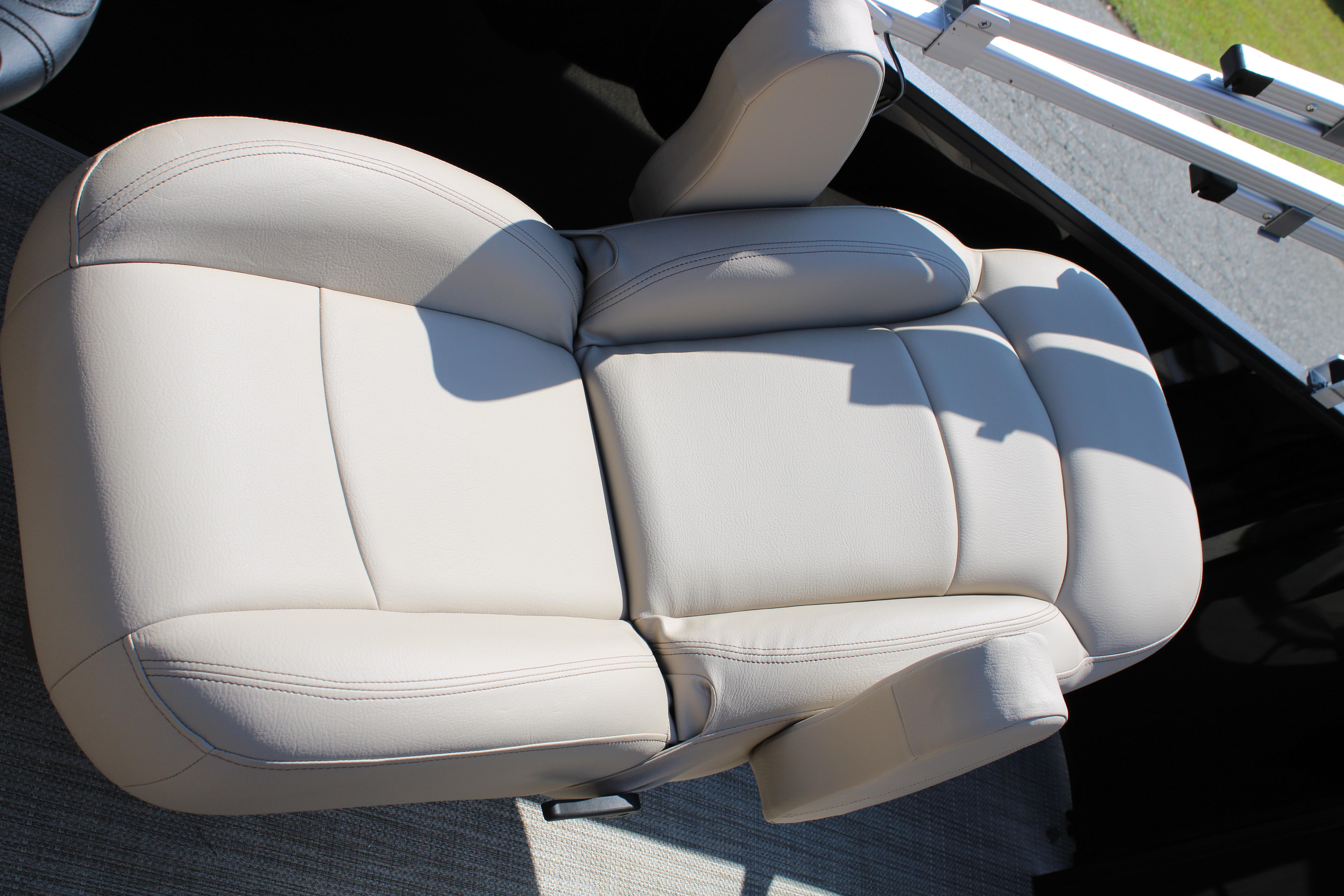 2023 Bentley Pontoons LE 180 Cruise