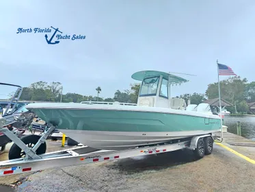 2025 Sea Hunt Escape 28