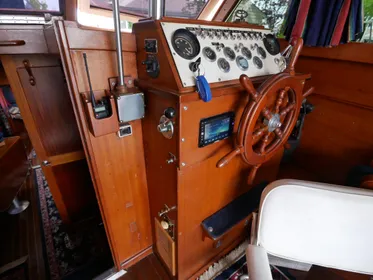 1964 Egg Harbor 37 Convertible Sedan