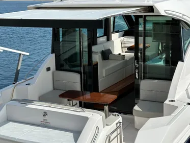 2019 Tiara Yachts C39 Coupe