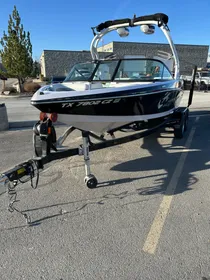 2013 Correct Craft Nautique Sport 200V