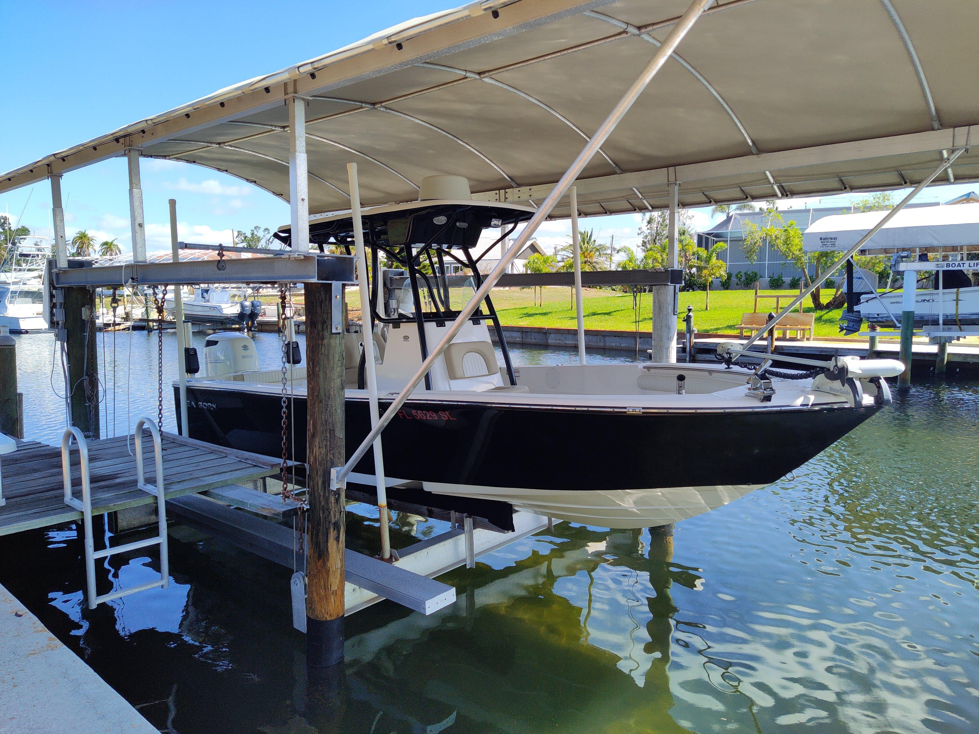 2020 Sea Born LX 24 Luxury Edition