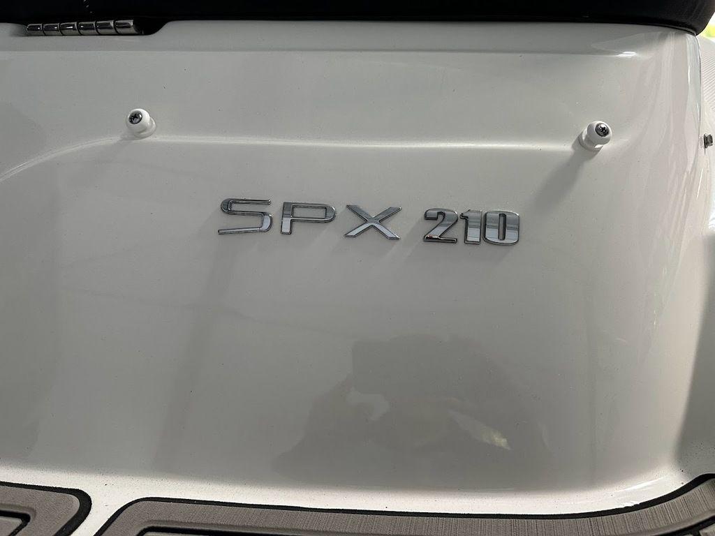 2024 Sea Ray 210 SPX OB