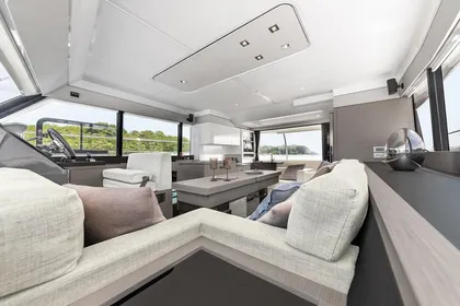 2025 Fountaine Pajot MY5