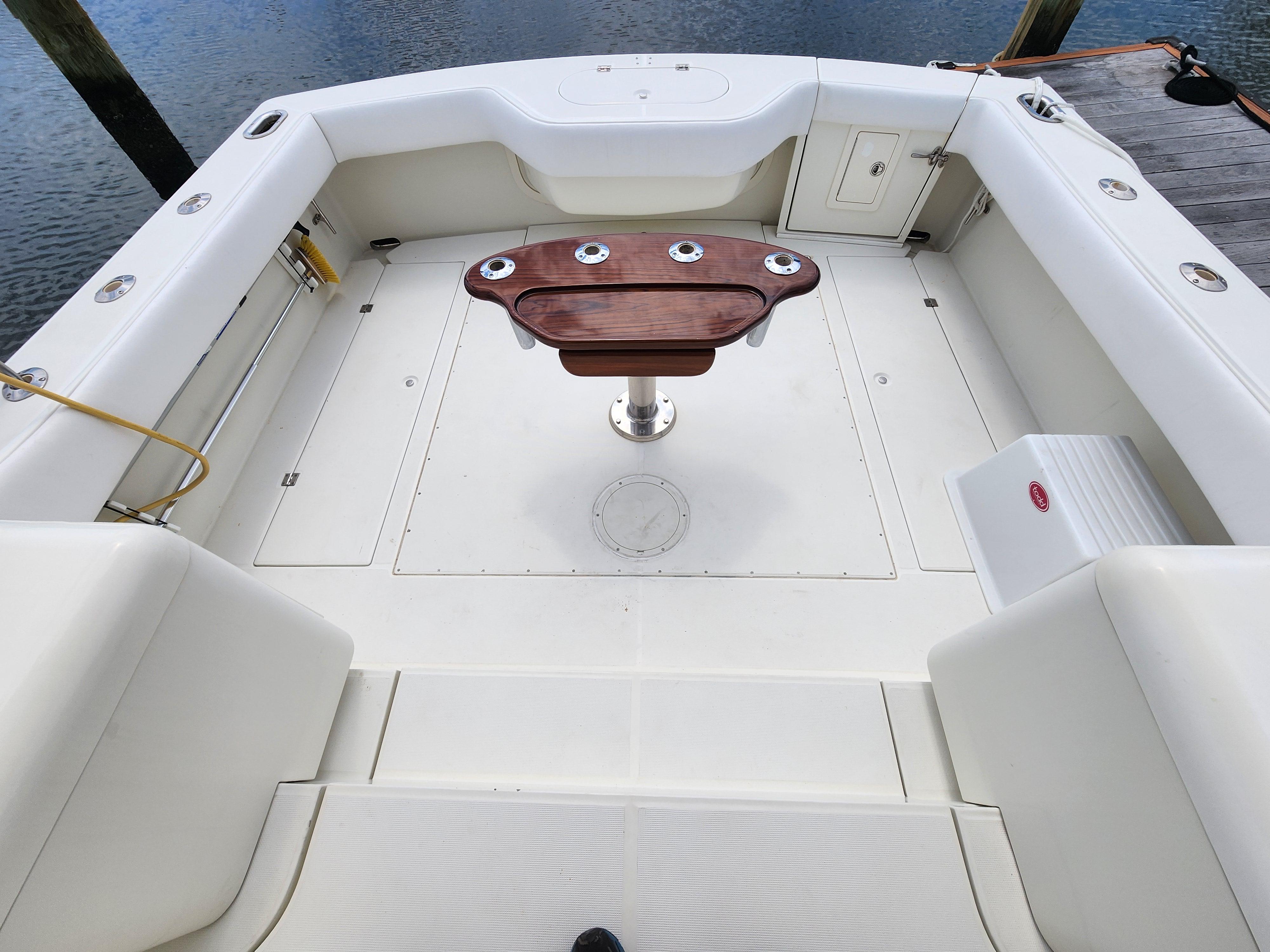 1993 Shearwater Boatworks 33 Express