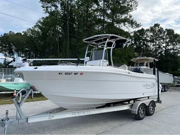 2020 Robalo 222 EXPLORER