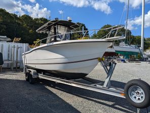 2007 Sea Boss 235 Center Console