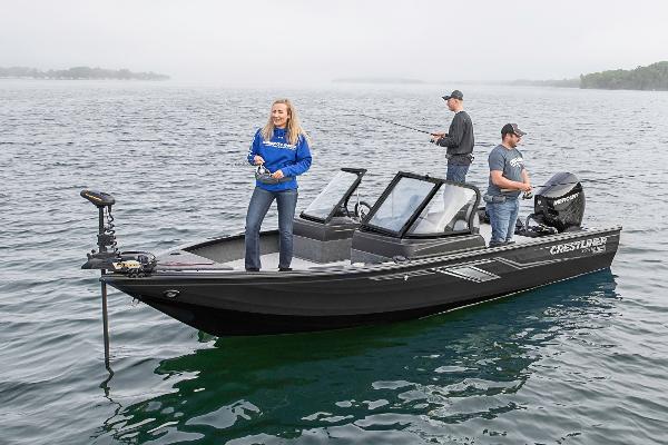 Research 2017 - Crestliner Boats - 2050 Commander Elite on iboats.com