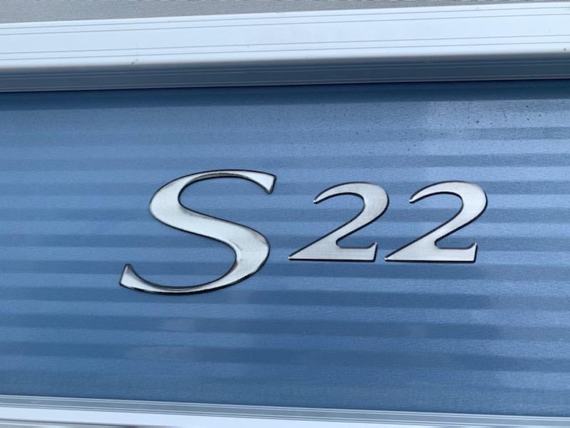 2022 Bennington S 22 Quad Bench