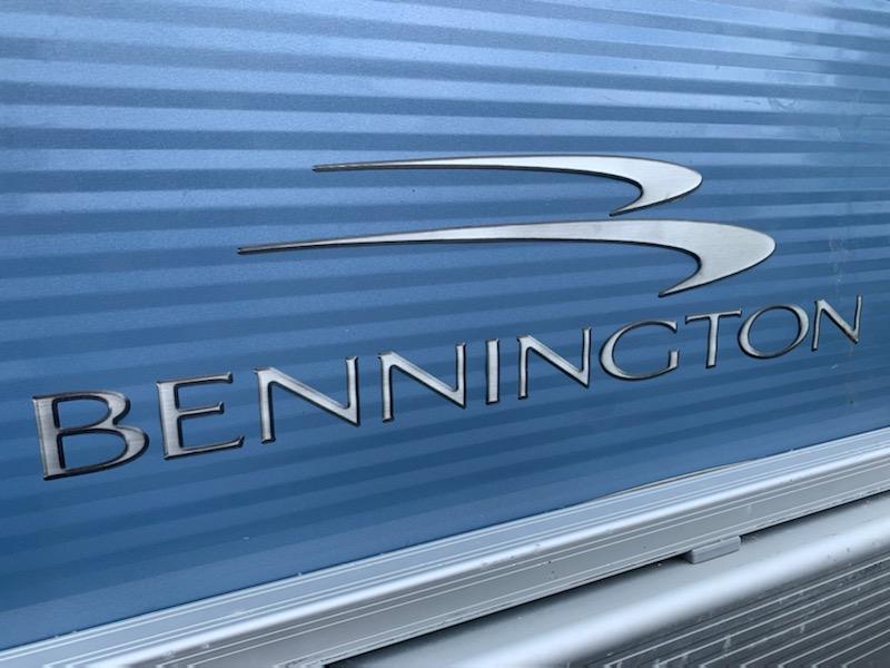2022 Bennington S 22 Quad Bench