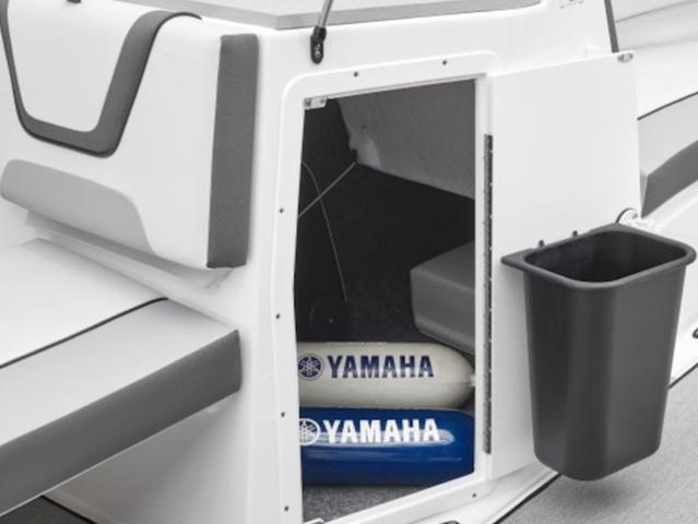 2024 Yamaha Boats SX220-BLACK-GALVANIZED
